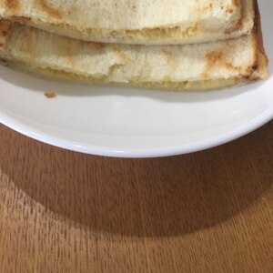 ホットサンドメーカーで卵サンド